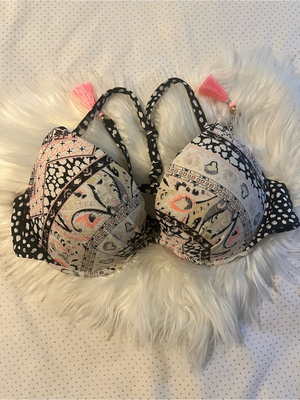 NWOT 2015 Victoria’s Secret Gorgeous Bikini Swim Top
